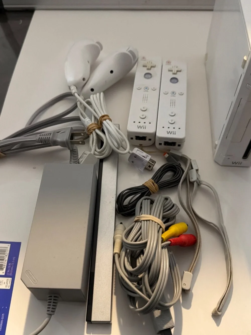 Nintendo Wii Just Dance Bundle With Wii Play + 2 controllers